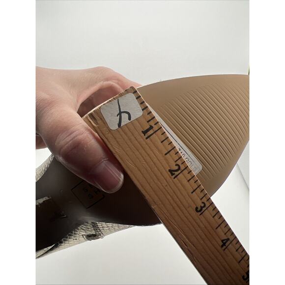 Shu Shop Yaneli Gold Foil Western Snake Stiletto Heel Pull on Boots Size 8 - Picture 9 of 9